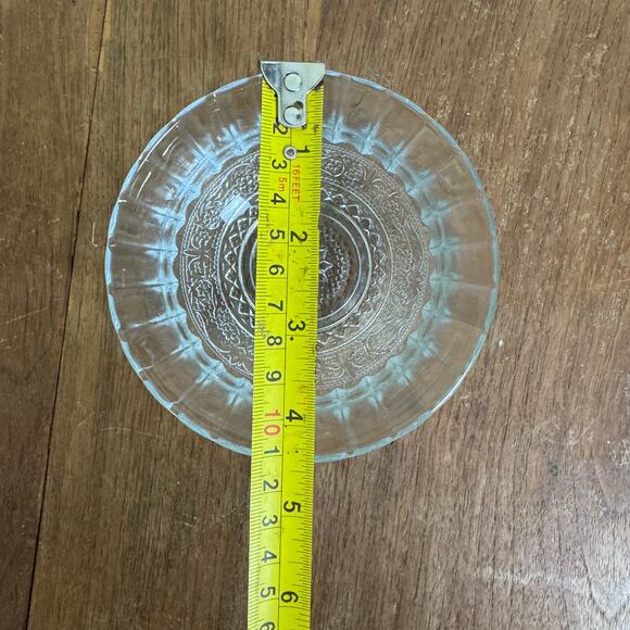 Firna‎ Indonesia Pressed Glass Small Nut Candy Dish - Picture 4 of 6